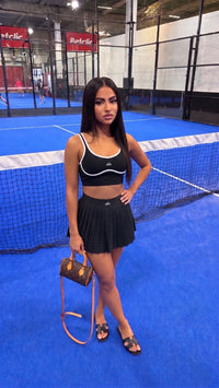 Ensemble brassière et jupe Alo Yoga Airlift
