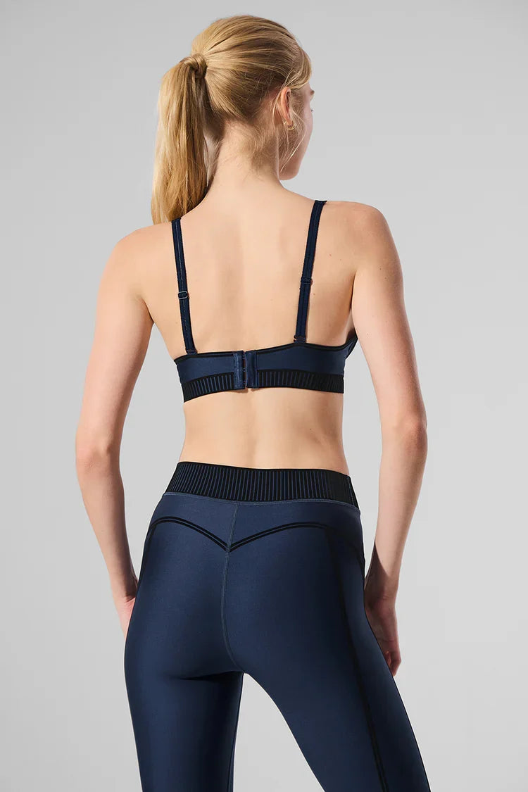 Ensemble Alo Yoga Airlift